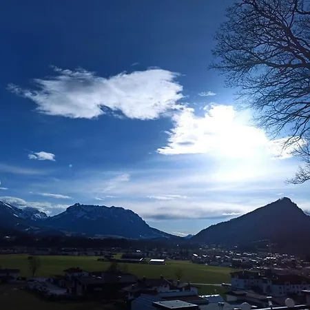 Haus Sonnenwinkl 公寓 *