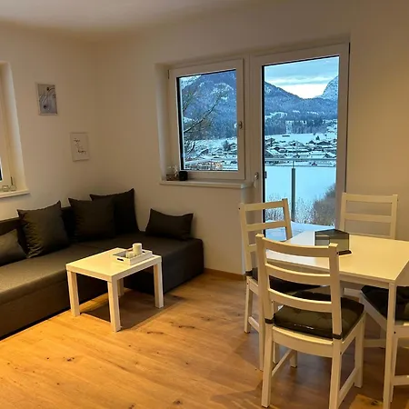 Haus Sonnenwinkl 아파트